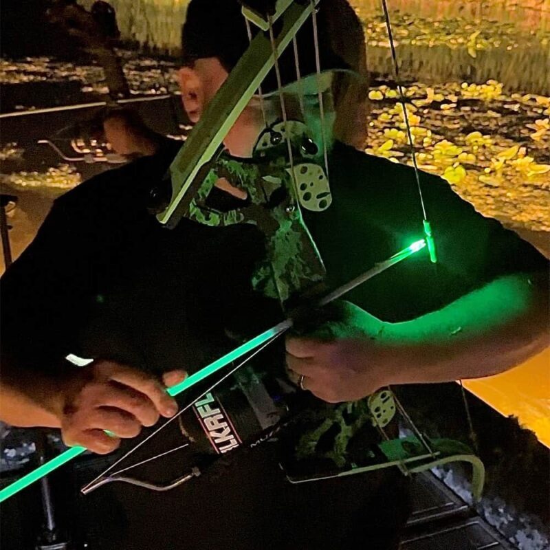 Sabre Lighted Bowfishing Arrow - Image 2