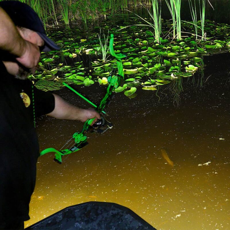 Sabre Lighted Bowfishing Arrow - Image 3