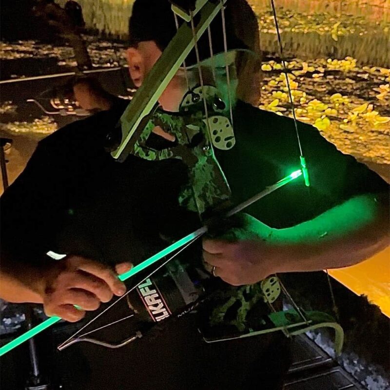 Sabre Lighted Bowfishing Arrow - Image 2